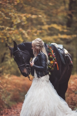 mobile bridal hair